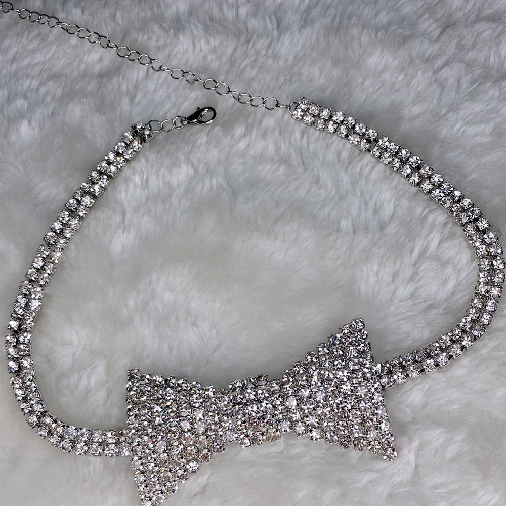 Sparkling Rhinestone & Silver Bowtie Choker Necklace